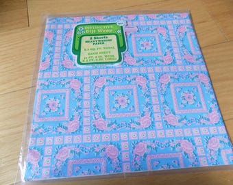 Roses Wrapping Paper Gift Wrap Vintage: Paper Flowers
