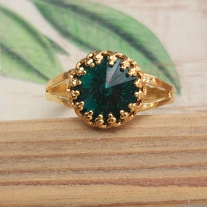Stacking ring, Gold ring, Green Emerald ring, Green Jewelry, stackable ring, gold and green,gift for her