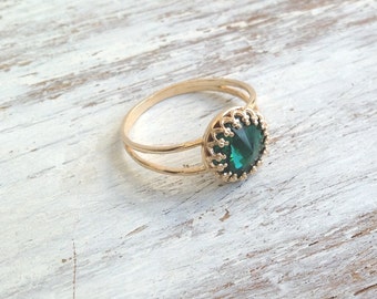 Stapelring, goud gevulde ring, smaragdgroene ring, groene sieraden, stapelbare ring, goud en groen, cadeau voor haar- B3