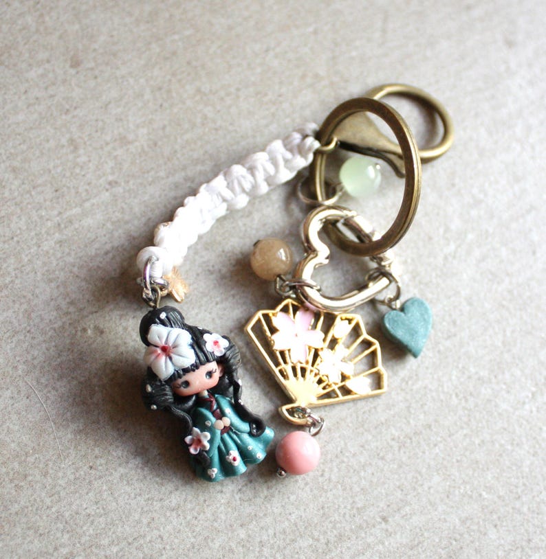 bronzen tasbedel met pop van polymeerklei, kawaii-sleutelhanger, kleigeisha, beeldje, chibi, liefhebbers van japan afbeelding 5