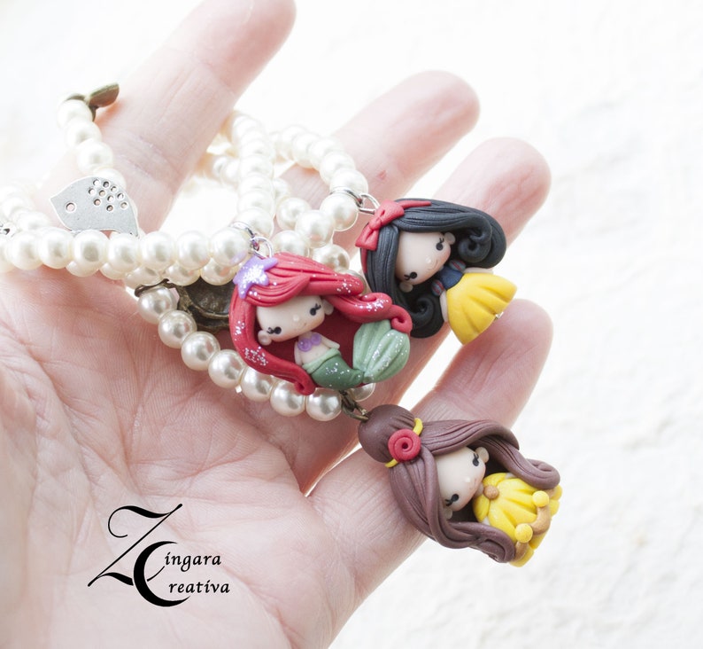 Multicharms-Armband, Puppenarmband, Polymerclay-Armband, Geschenk für sie, Geschenk für Freundinnen, Figur, Kunstfiguren-Armband, Charm-Puppe Bild 2
