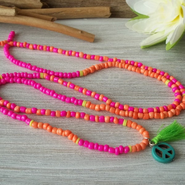 Süße Boho Kette Neon Pink Orange mit Peace-Zeichen und Quaste