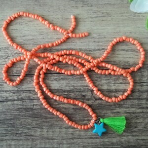 Süße Boho Kette Coral Orange mit Stern und Quaste Bild 3