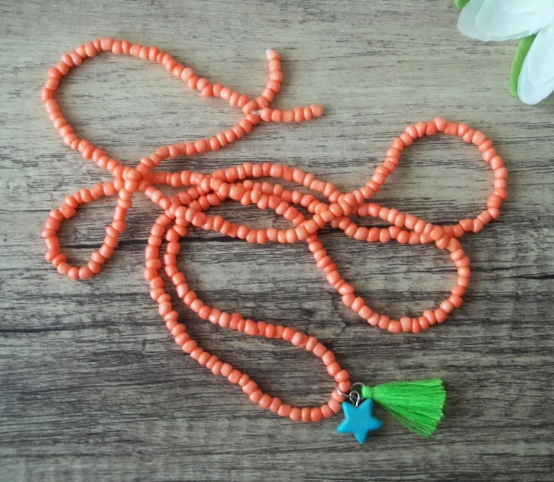 Süße Boho Kette Coral Orange mit Stern und Quaste Bild 3