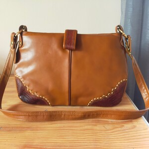 Vintage gold brown Tony Lama bag