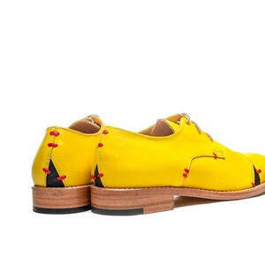Chaussures oxford brogues jaunes pour femmes/ Chaussures hipster en cuir jaune/ Appartements à lacets faits à la main/ Chaussures de bureau jaunes/ Chaussures confortables/ image 7