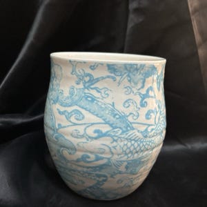 ANTHROPOLOGIE Homegrown Alphabet Monogram Ceramic Mugs Letter M Blue MINT 4" image 5