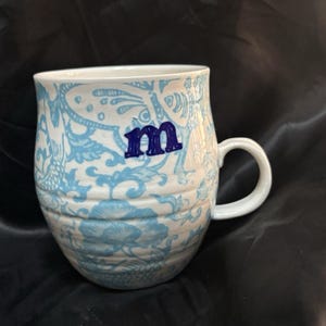 ANTHROPOLOGIE Homegrown Alphabet Monogram Ceramic Mugs Letter M Blue MINT 4" image 9