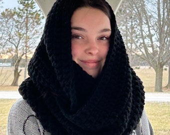 Hooded scarf snood