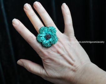 Anillo ajustable de ganchillo con diseño de menta - Joyería floral de ganchillo hecha a mano, bonito anillo floral con cuentas de vidrio, regalo único para ella, regalo para el Día de la Madre