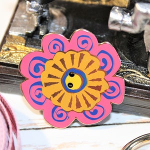 LAUREL BURCH BUTTON Rare Enamel Pink Flower Button by Dill