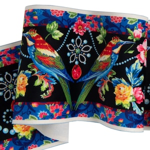 BORDURE EN VELOURS FRANÇAIS imprimée 5" The Queens Garden sur noir - 1 mètre
