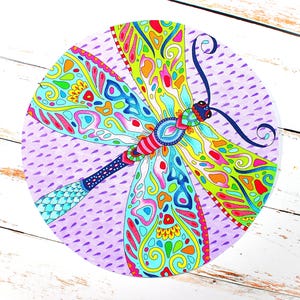 Aplique termoadhesivo EXTRA GRANDE con medallón floral de libélula y arcoíris, tela de acolchado cortada a mano - 28 x 28 cm