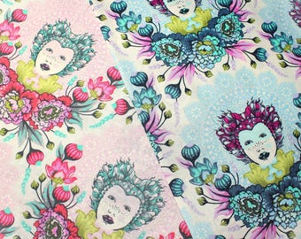 Tula Pink 2 Pcs ELIZABETH 16th Century Selfie Cameos Quilt Fabric Remnant Set