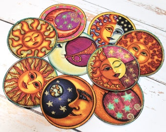 Opstrijkbare APPLIQUE SET CELESTIAL Suns & Moons-patches Handgesneden quiltstof - Set van 9
