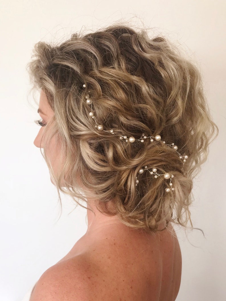 Pearl Hair Vine,Delicate Bridal Hairpiece,Simple Pearl Wedding Hair Accessory, Swarovski Round Pearl Headband,Bridal Wreath,Elegant Halo image 4