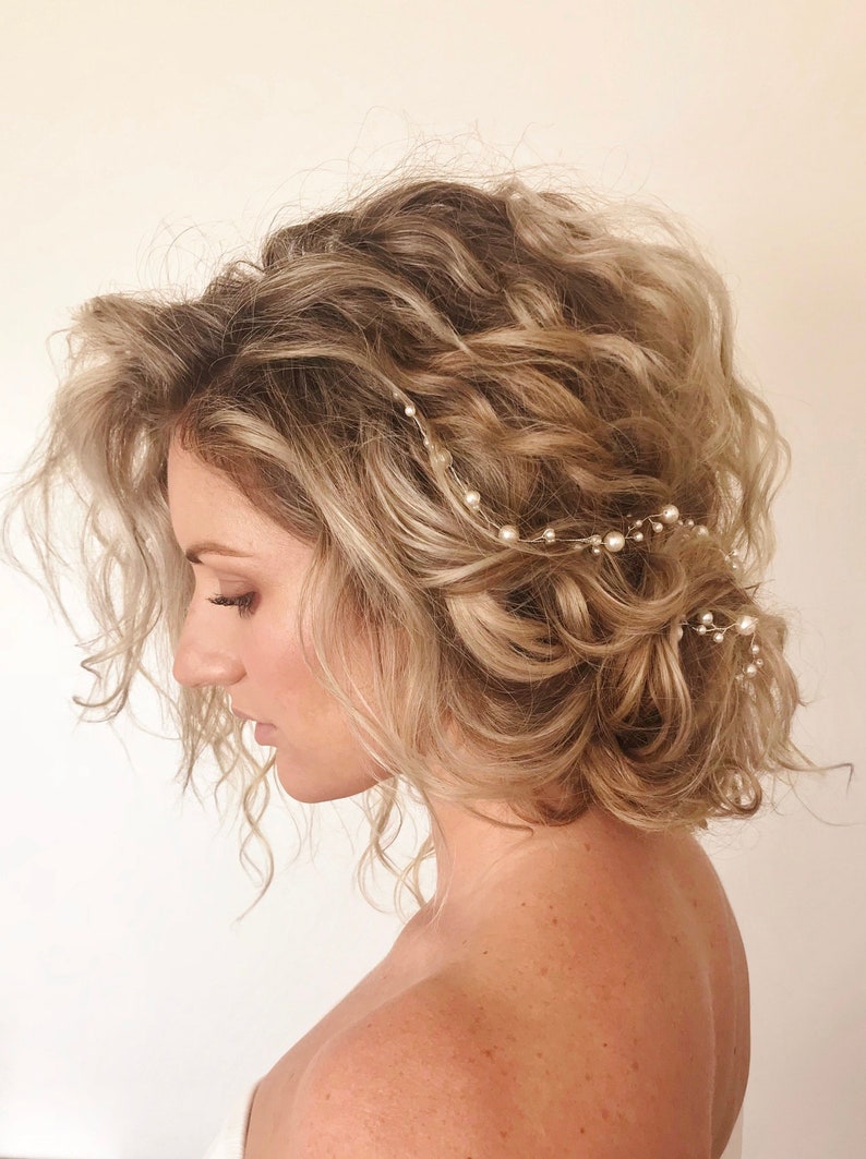 Pearl Hair Vine,Delicate Bridal Hairpiece,Simple Pearl Wedding Hair Accessory, Swarovski Round Pearl Headband,Bridal Wreath,Elegant Halo image 1