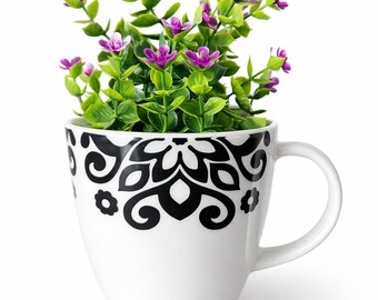 Zwart-witte mokplanter met kunstbloemen | Boho koffiekopdecoratie | Uniek bureau- of koffiebaraccent