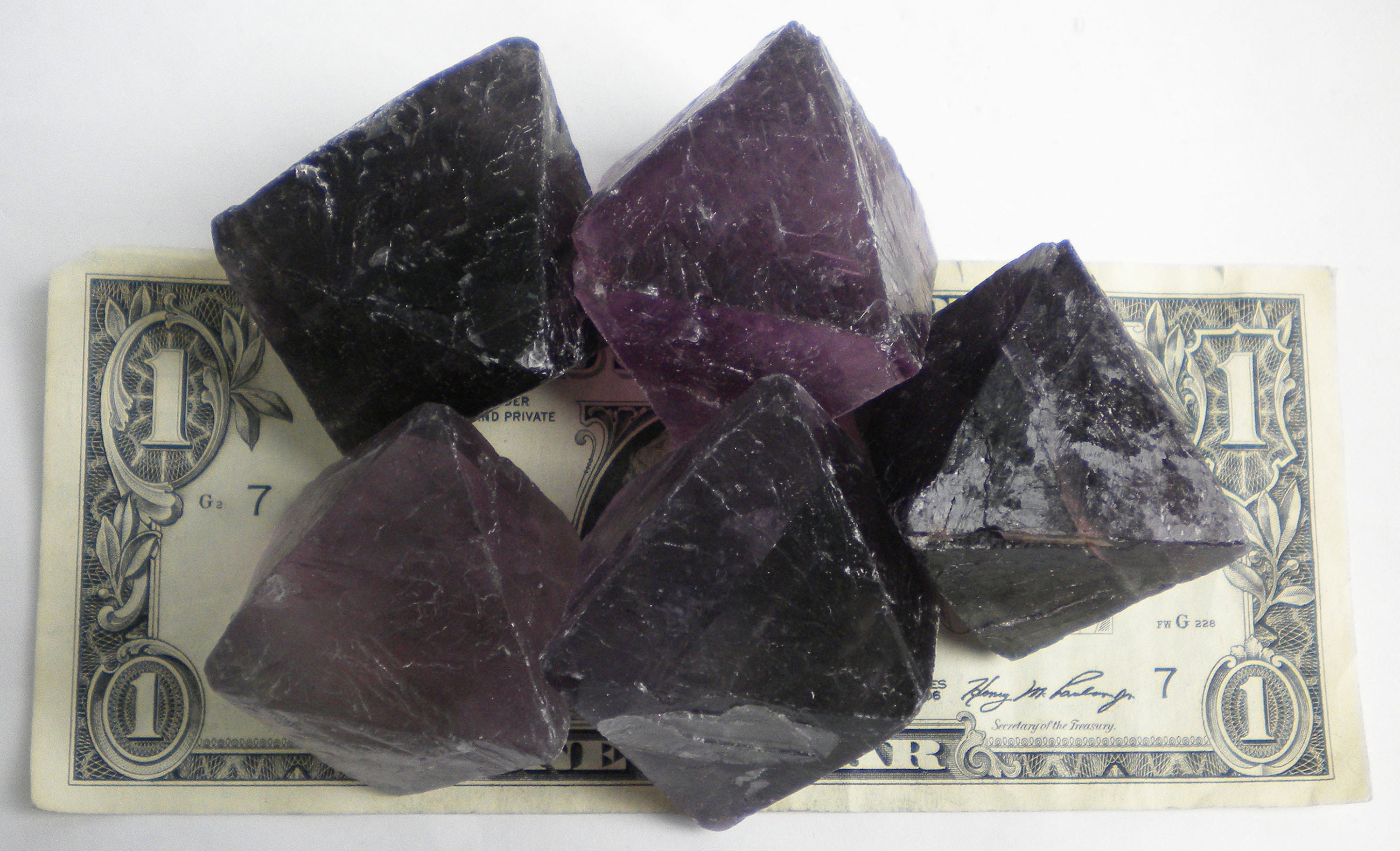 紫蛍石八面体ピース - 5 個ロット - 1 ポンド - サイズ約 1.25 インチ