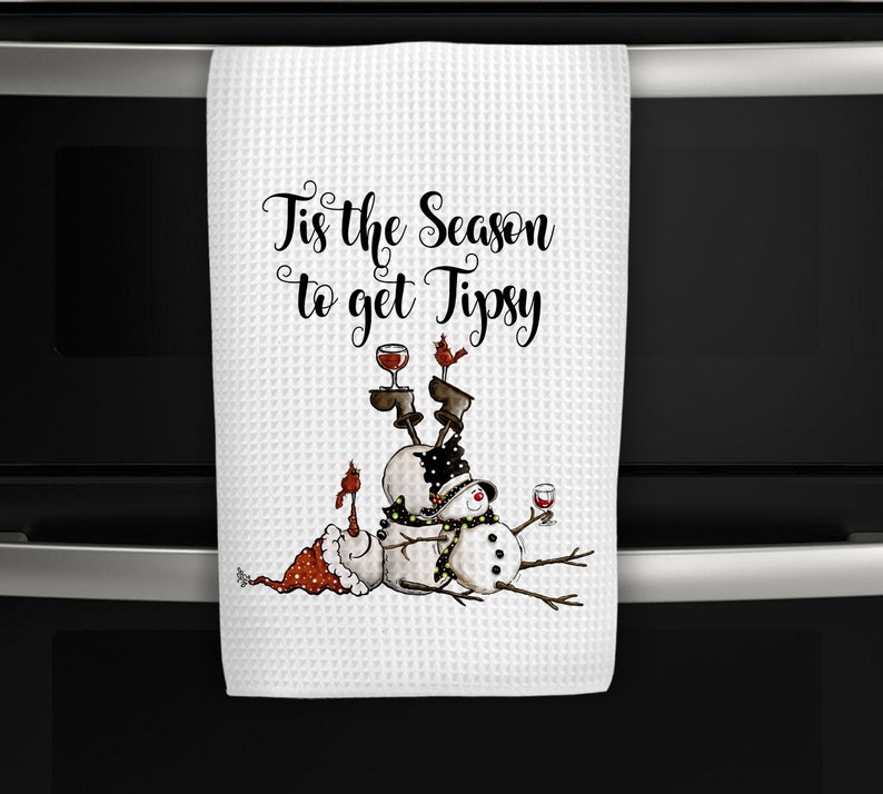 Es la temporada para obtener Tipsy Snowman Towel, , Funny Wine Towel, Tipsy Wine Snowman Towel, Snowman Kitchen Accent, Gift for Wine Drinkers imagen 2