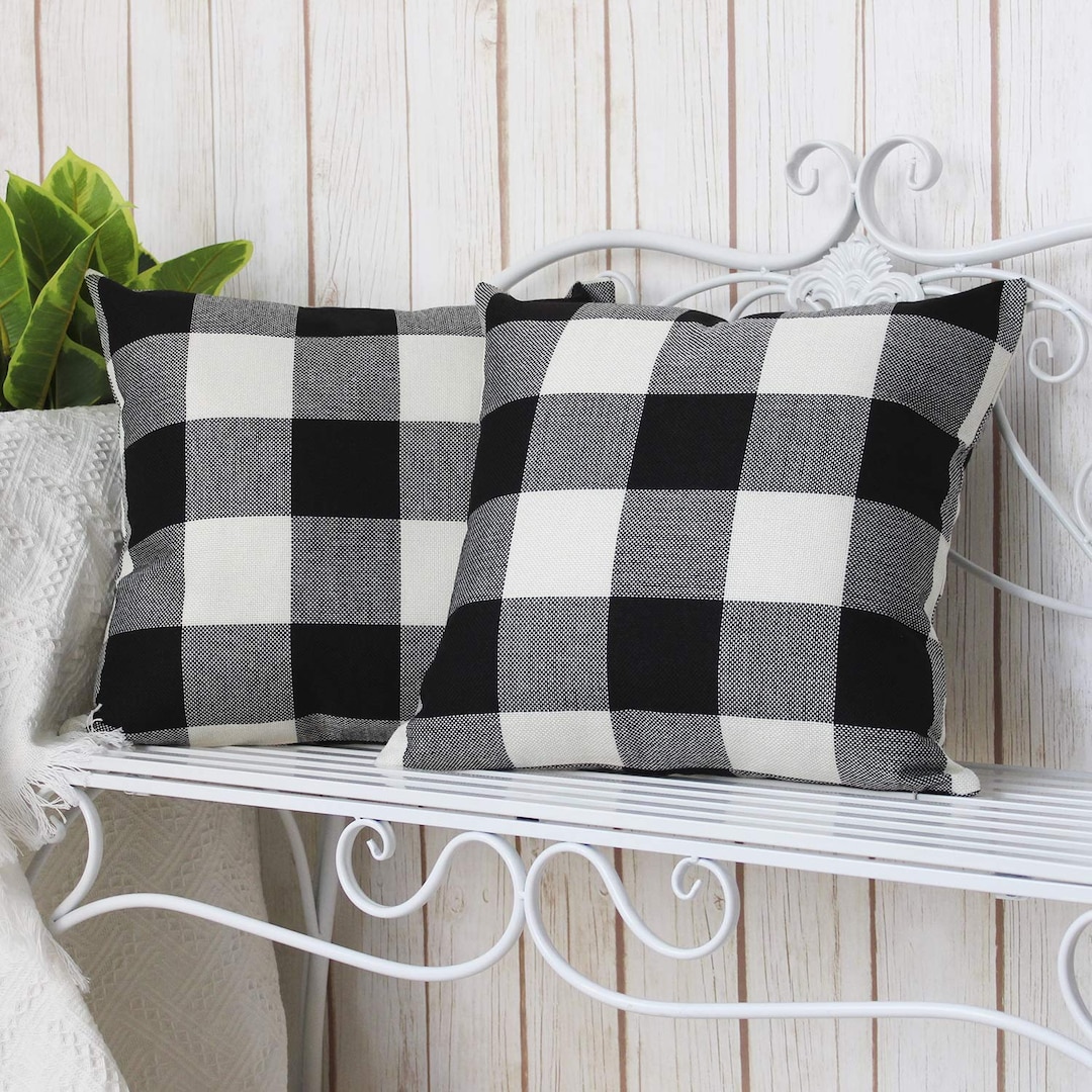 Buffalo Plaid Pillow Cover - 18x18 Inch Linen Blend, Zipper Closure, Farmhouse Decor