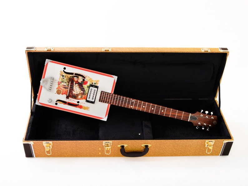 DH Guitar Co. 'Especial Deluxe' The Judge Cigar Box Guitar image 3