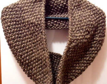 Brown Infinity Scarf, Soft Country Cowl, Crocheted Warm Brown Scarf, Thick Crochet Neckwarmer, Soft and Thick, Man Or Woman's Thick Scarf