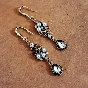 Vintage Style Teardrop Chandelier Earrings: Gatsby Bridal Jewelry