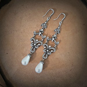 Art Deco Perlen-Leuchter-Ohrringe: Vintage Gatsby Glamour