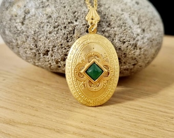 Gold Oval Shamrock Locket Necklace: Green Crystal Celtic Filigree
