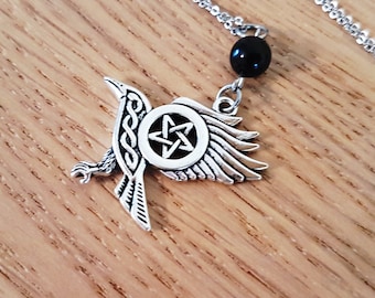 Raven Pentacle Necklace: Pagan Crow Amulet, Witchcraft Talisman