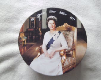 The Queen's Silver Jubilee Tin with contents