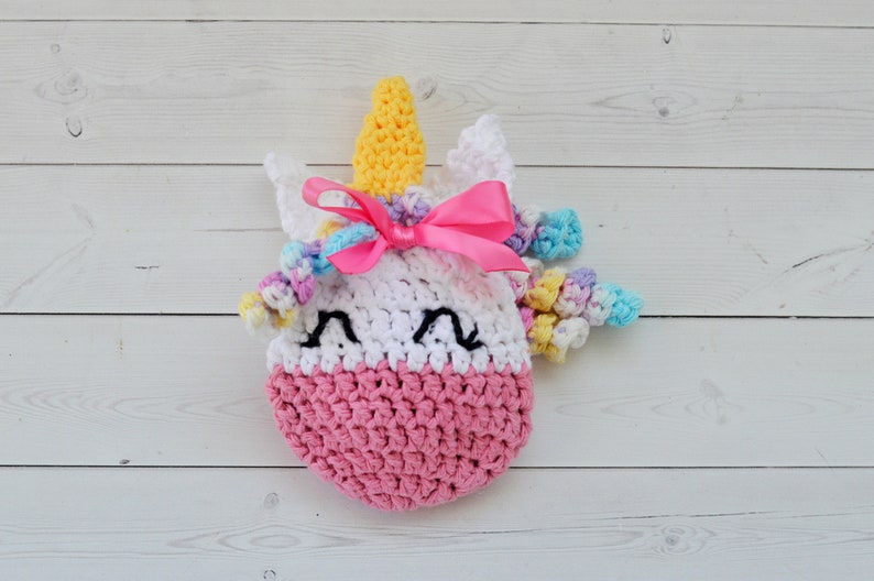 Unicorn Treat Bag Crochet Pattern Birthday goody bag Unicorn party favor Unicorn loot bag Unicorn baby shower image 1