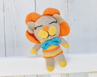 March in Like a Lion - Crochet Lion PDF Pattern - Little Lion - Lion toy rattle - Amigurumi Lion pattern - Stuffed Lion