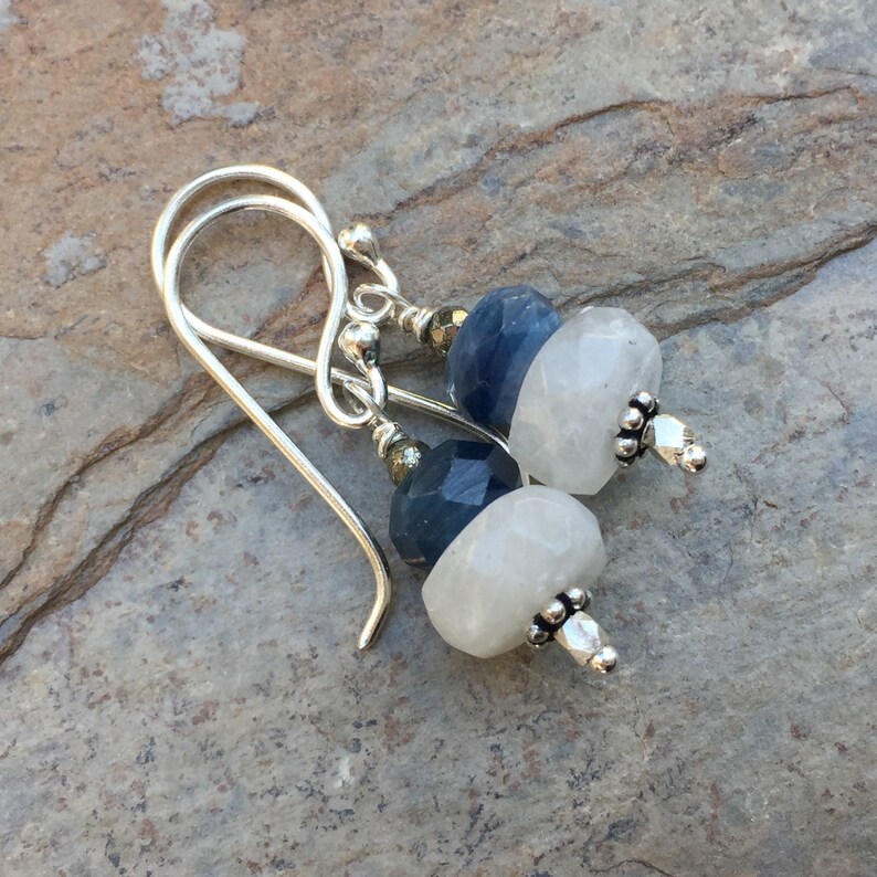KAMEO LAPIS STONE EARRINGS MULTI