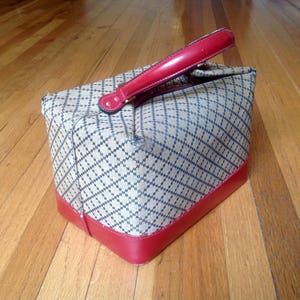 GUCCI Vintage Beauty Train Case Diamante Canvas red Leather Handbag 1960s 1970s