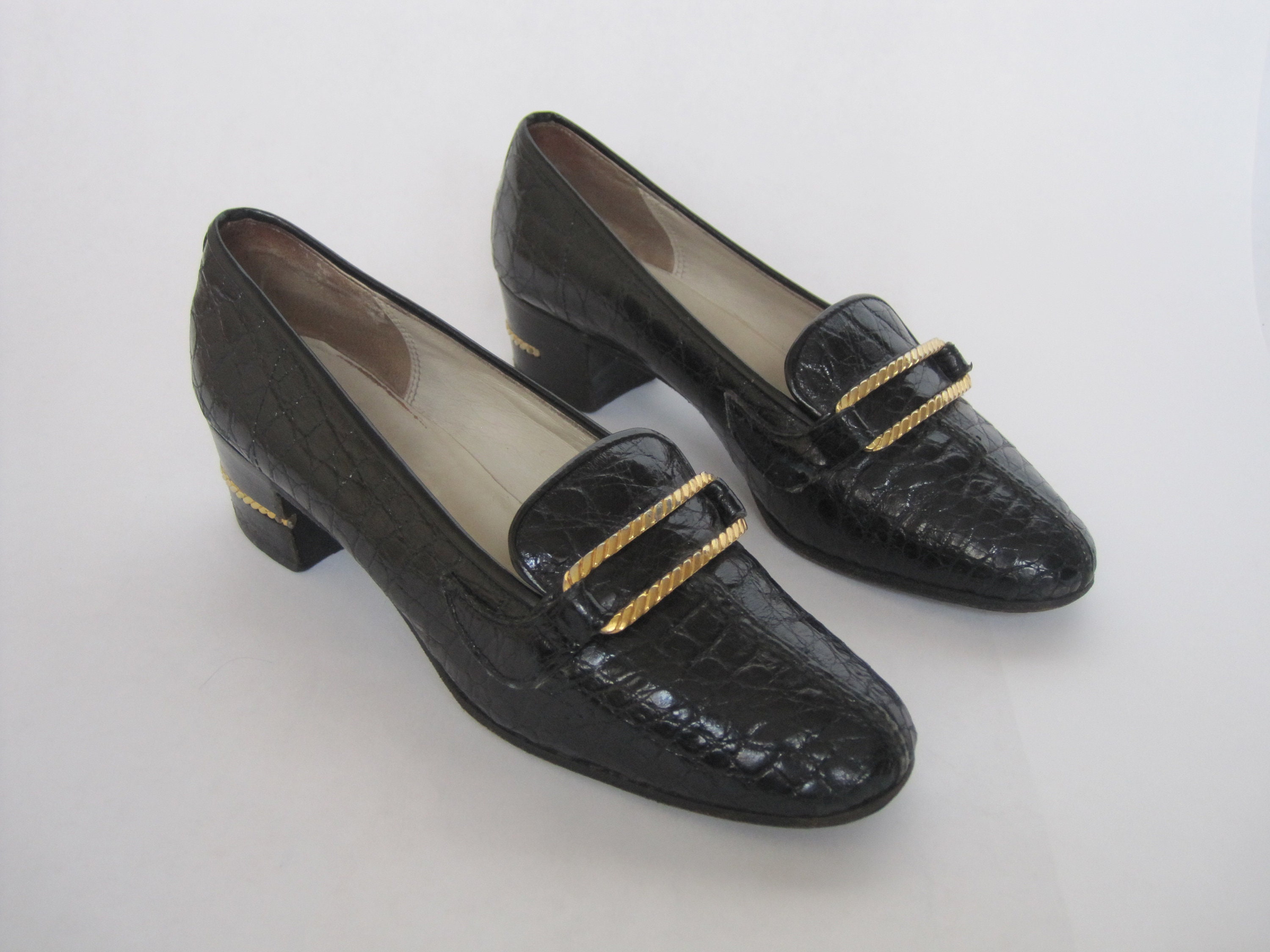 GUCCI Vintage Shoes Black Crocodile Leather With Gold Tone  display picture 1