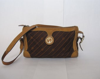 本物のグッチ ヴィンテージ ブラウン ロゴ キャンバス GG タン レザー