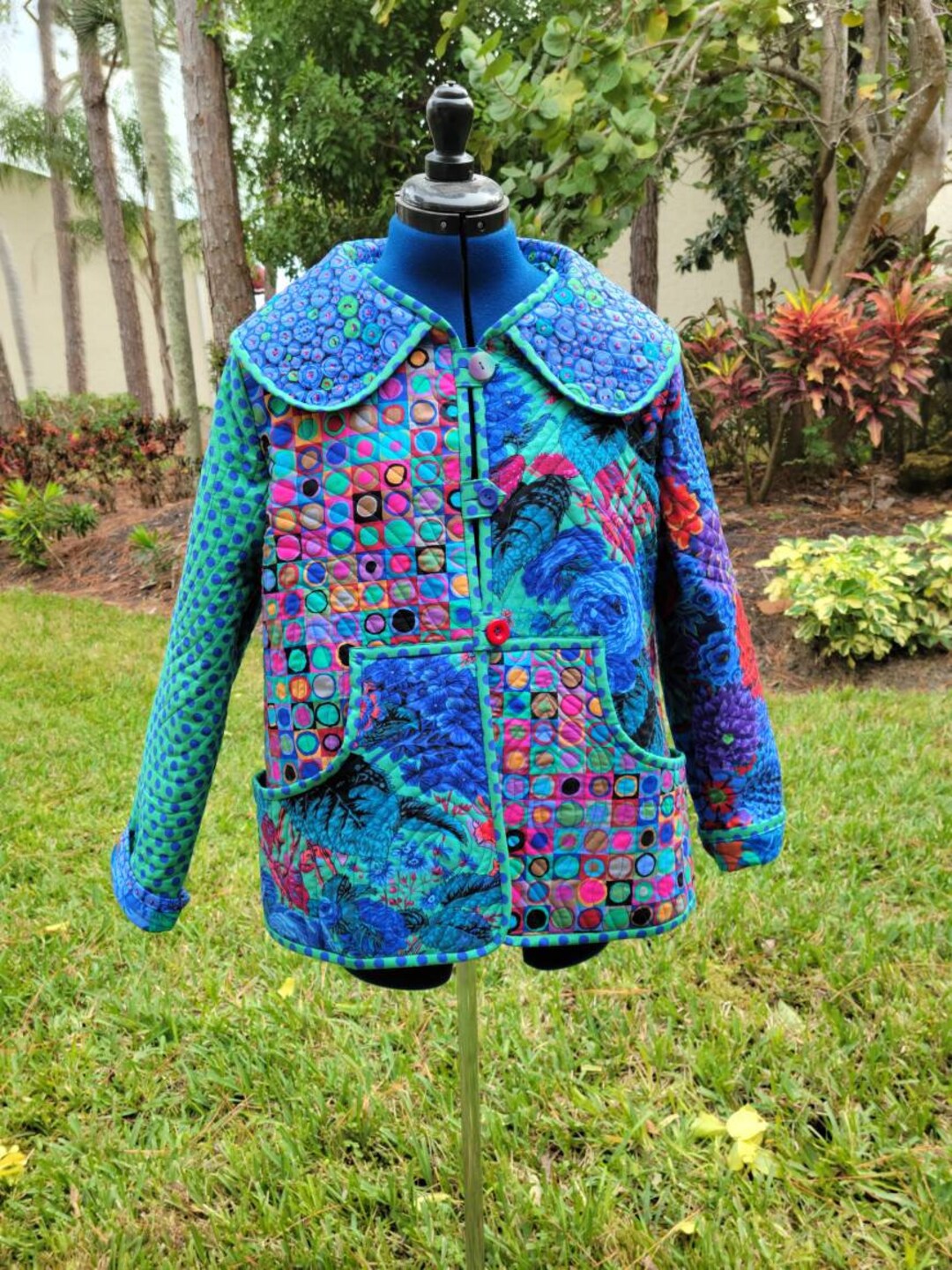 Medium Size U.S. Lined Quilted Jacket in Green, Bluesand Reds Kaffe