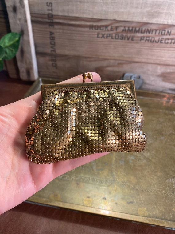 Brass Whiting and Davis clutch - image 1