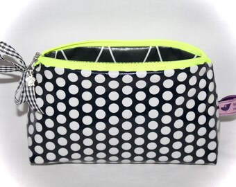 Cosmetic bag with dots