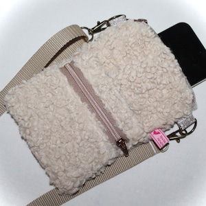 Mobiele telefoon tas om over de schouder te dragen, mobiele telefoon tas teddy stof, schoudertas teddy