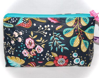 Cosmetic bag with name