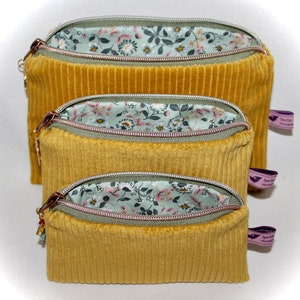 Kosmetiktasche aus Cord, Kosmetiktasche, Kosmetiktäschchen, Kulturtasche