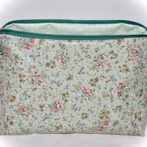 Toiletry bag toiletry bag