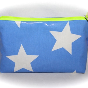 Cool cosmetic bag with maxi stars and neon details