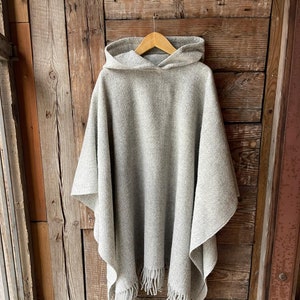 Grey wool poncho hood and fringes Light grey hooded ponchos capes Lambswool blanket poncho Gray Hooded lambswool poncho warm breathable