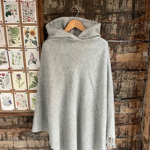 Light grey wool ladies poncho cape with hood and fringes Light grey wool blanket poncho capes Hooded long poncho cape Grey Blanket poncho