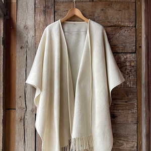 Beige Open cape poncho for women and men Greyish beige Merino wool blanket poncho Warm Wrap Shawl Cape Poncho Open Front Cardigan Beige