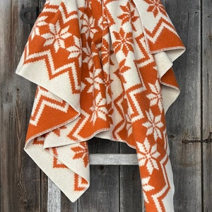 Orange lambswool blanket with Ethnic star ornaments Orange/white Pure Wool throw blanket Star ornament Warm breathable  55&#39;&#39;X81&#39;&#39;/140X205cm
